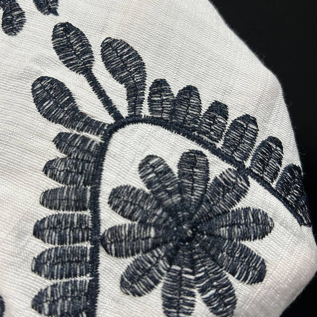Elegant Embroidered Long-Sleeve V-Neck Floral Shirt ZK3387
