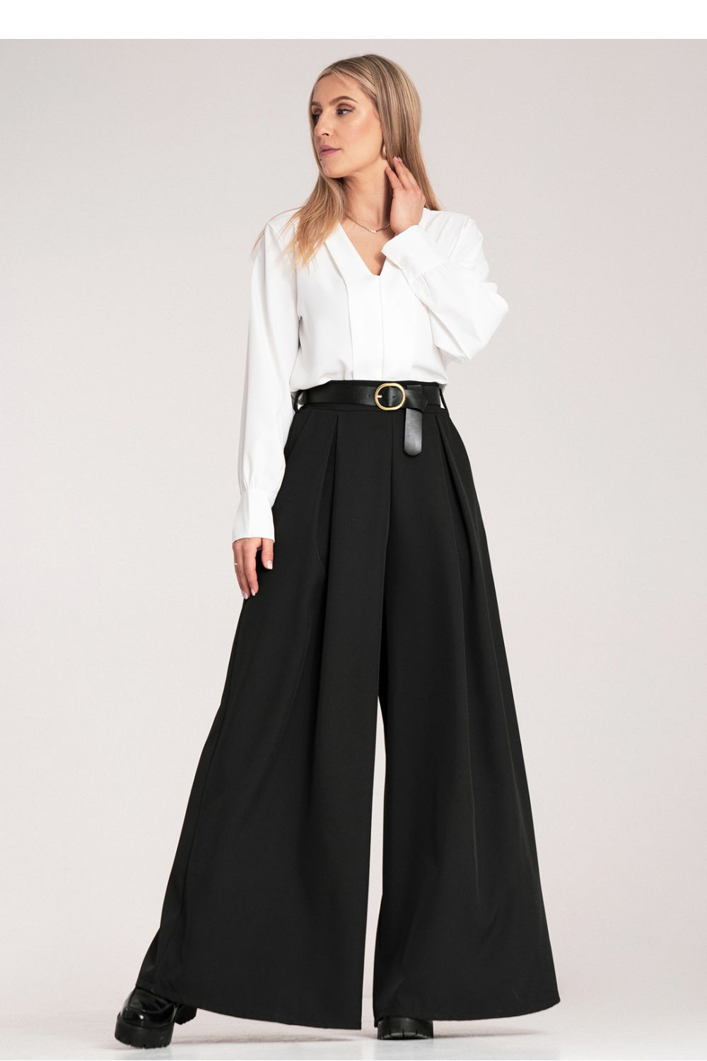 black - Women trousers model 214929 Figl