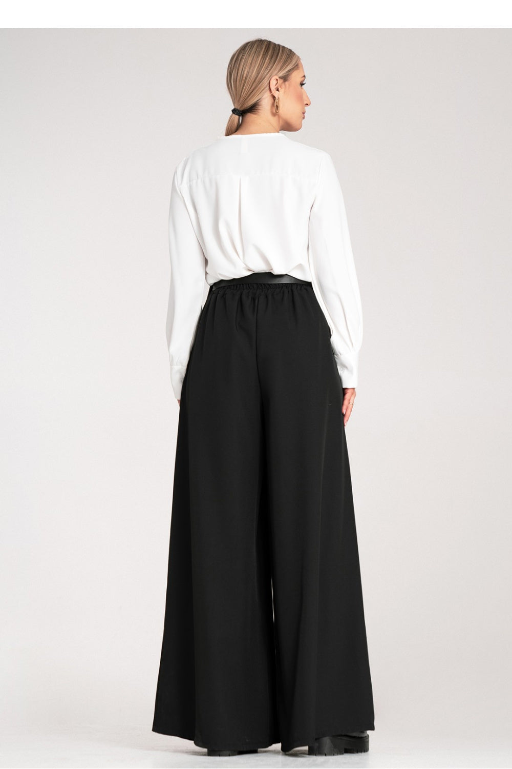 black - Women trousers model 214929 Figl