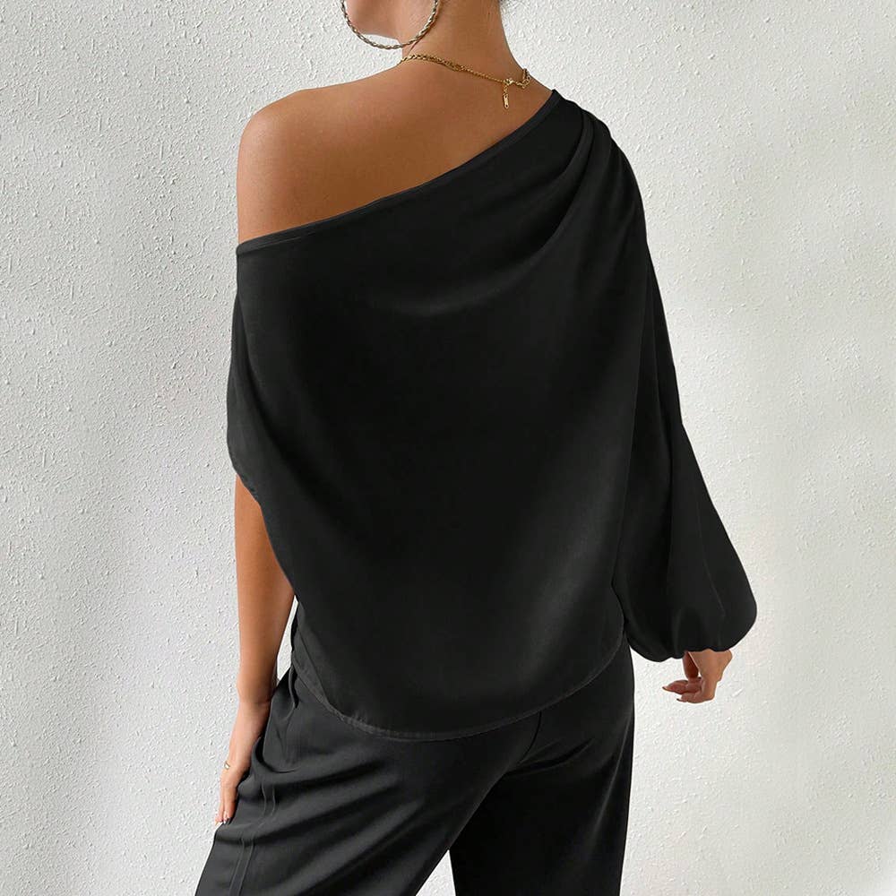Slanted neck loose-fitting off-the-shoulder top: BLACK / (S) 1