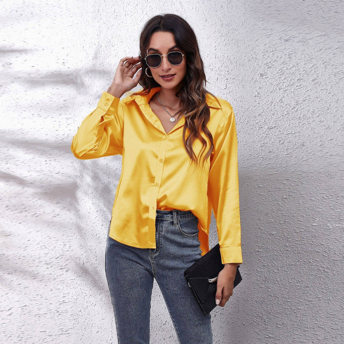 Satin silk long-sleeved shirt: DARKKHAKI / (L) 1