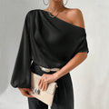 Slanted neck loose-fitting off-the-shoulder top: BLACK / (M) 1